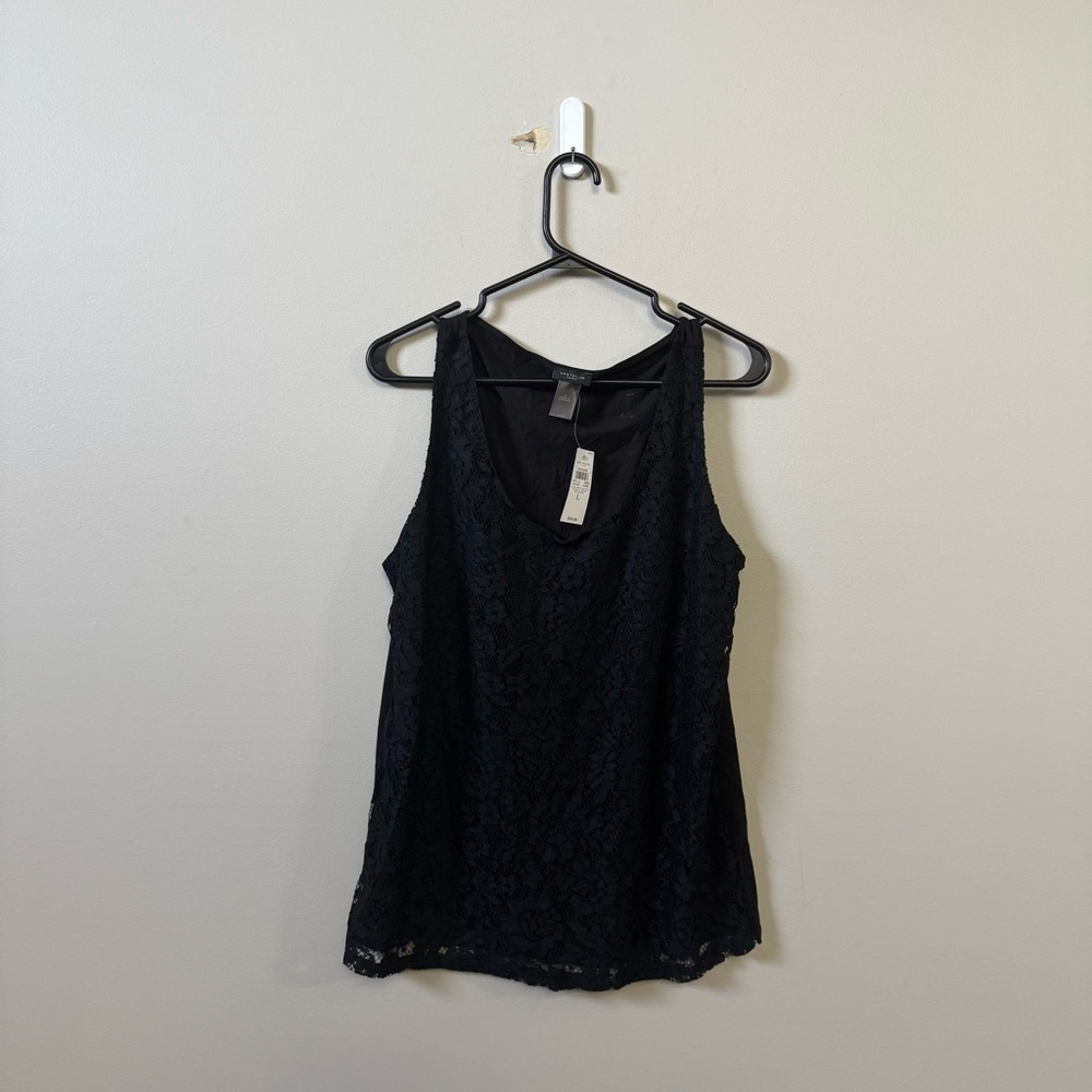 Ann Taylor (NWT) black lace lined tank top 💜